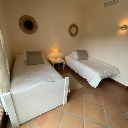 Amazing Views Penthouse 5 Beds* 4Br Benahavis * 贝纳阿维斯